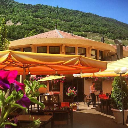 Hotel Restaurant La Porte D'Octodure Martigny Buitenkant foto